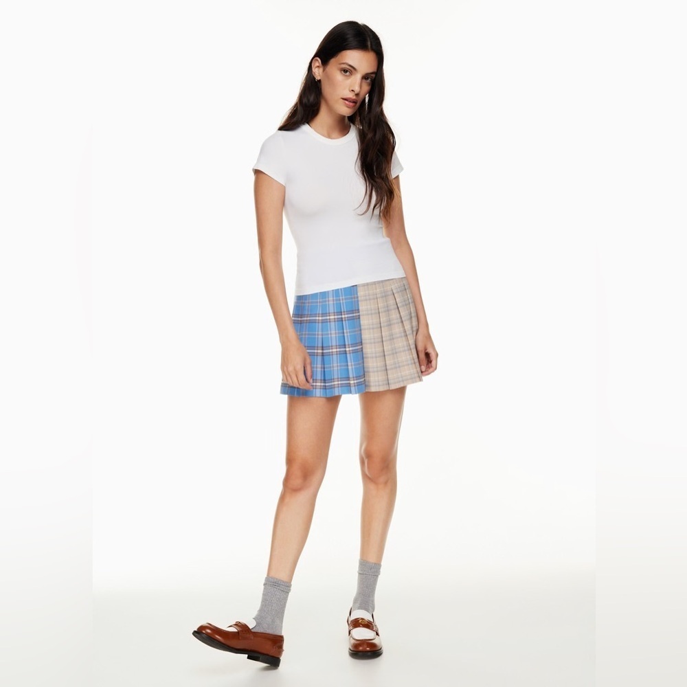 Aritzia Sunday Best Willow SinchSeamless™ T-Shirt